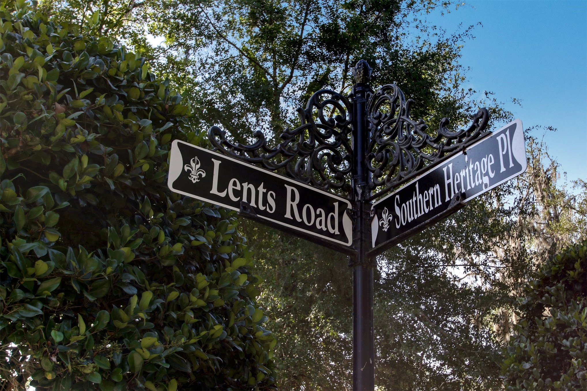 28857 Grandview Manor Yulee, FL 32097 - Photo 21 of 41 a street sign sitting on a pole