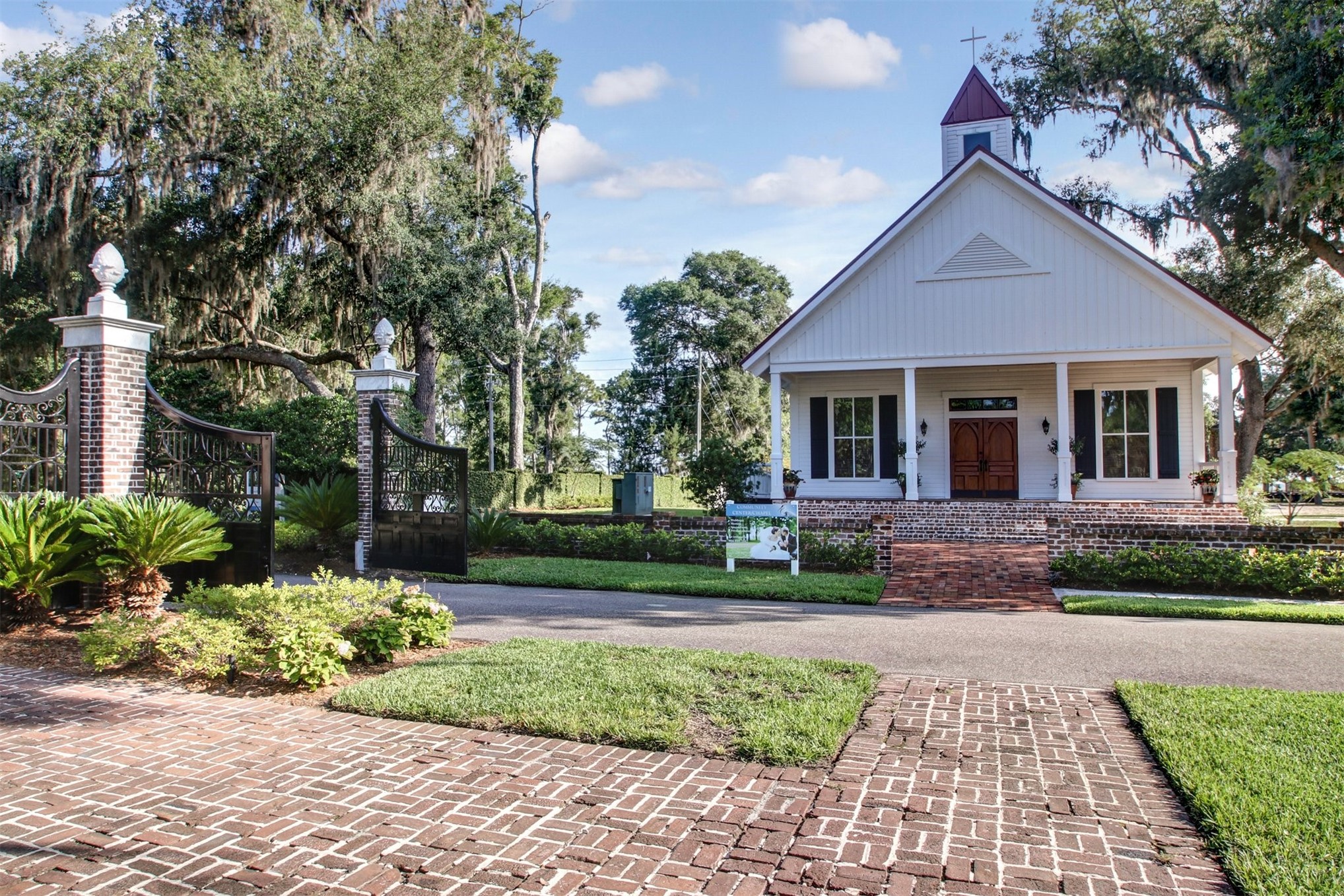 28857 Grandview Manor Yulee, FL 32097 - Photo 23 of 41 a front view of a house with a garden