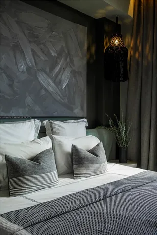 $848,000 | 3250 Grand Avenue, Unit 306, Miami, FL 33133