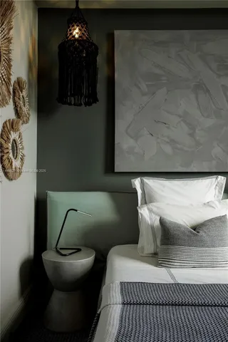 $848,000 | 3250 Grand Avenue, Unit 306, Miami, FL 33133