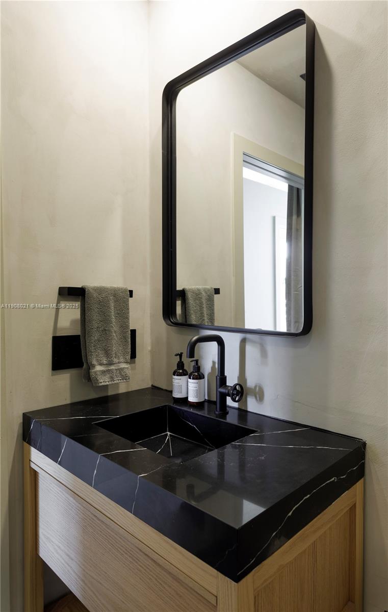 3250 Grand Avenue, Unit 306 Miami, FL 33133 - Photo 34 of 45