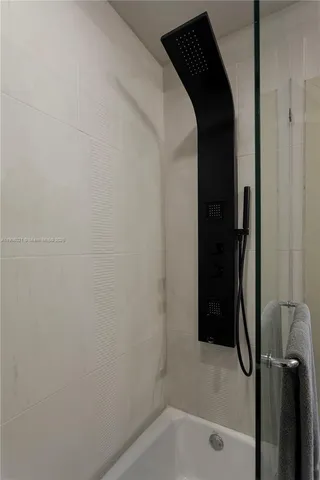 $848,000 | 3250 Grand Avenue, Unit 306, Miami, FL 33133