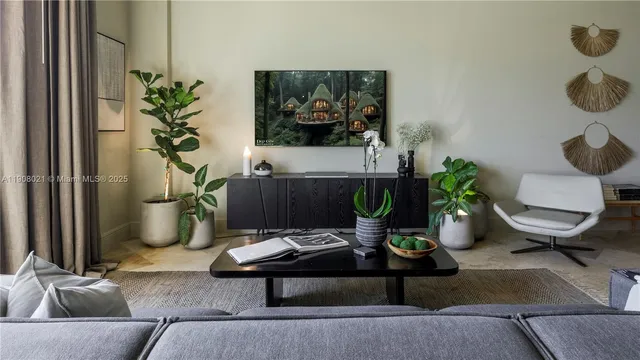 $848,000 | 3250 Grand Avenue, Unit 306, Miami, FL 33133