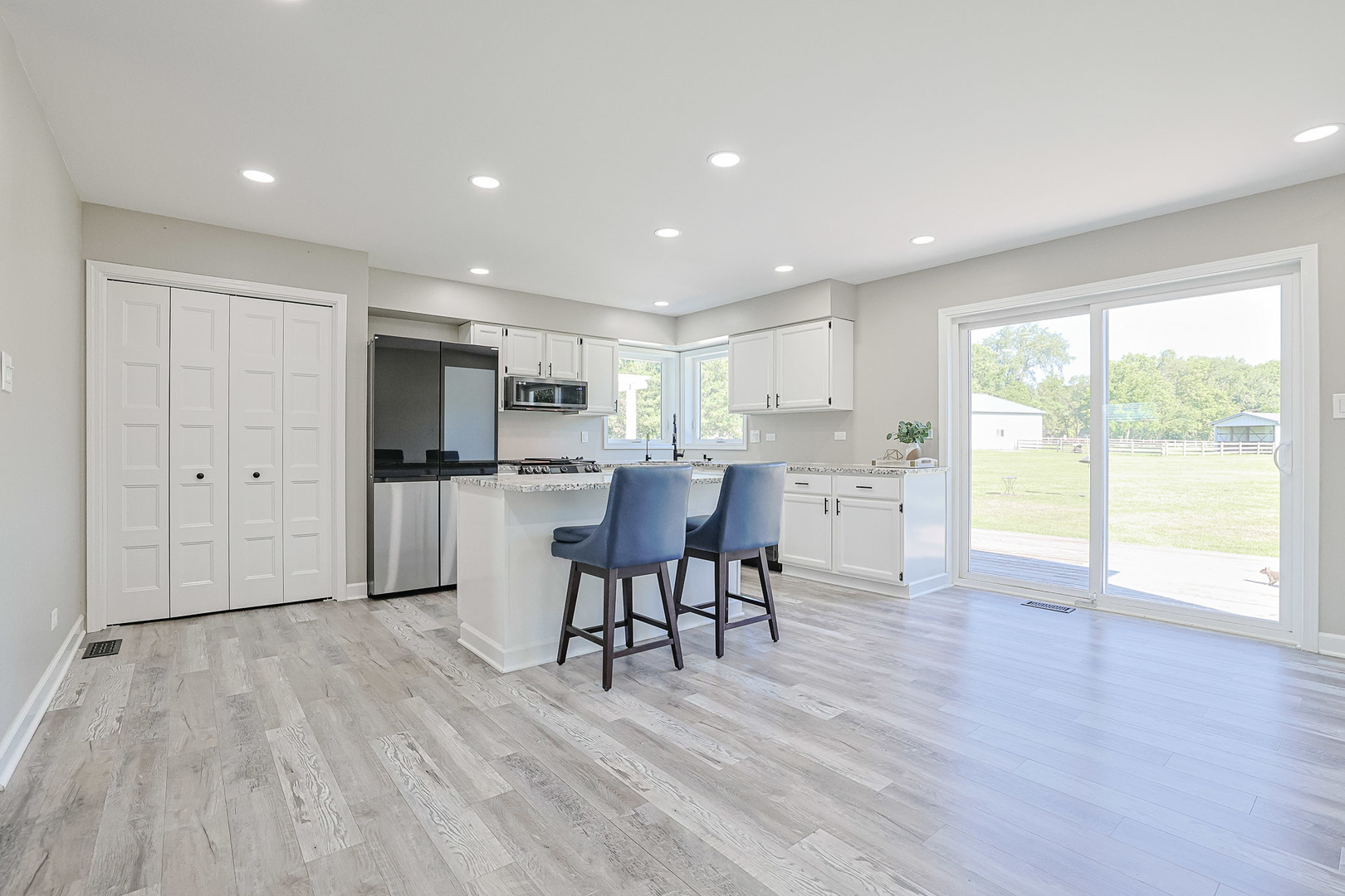 6805 Johnsburg Road Spring Grove, IL 60081 - Photo 6 of 79