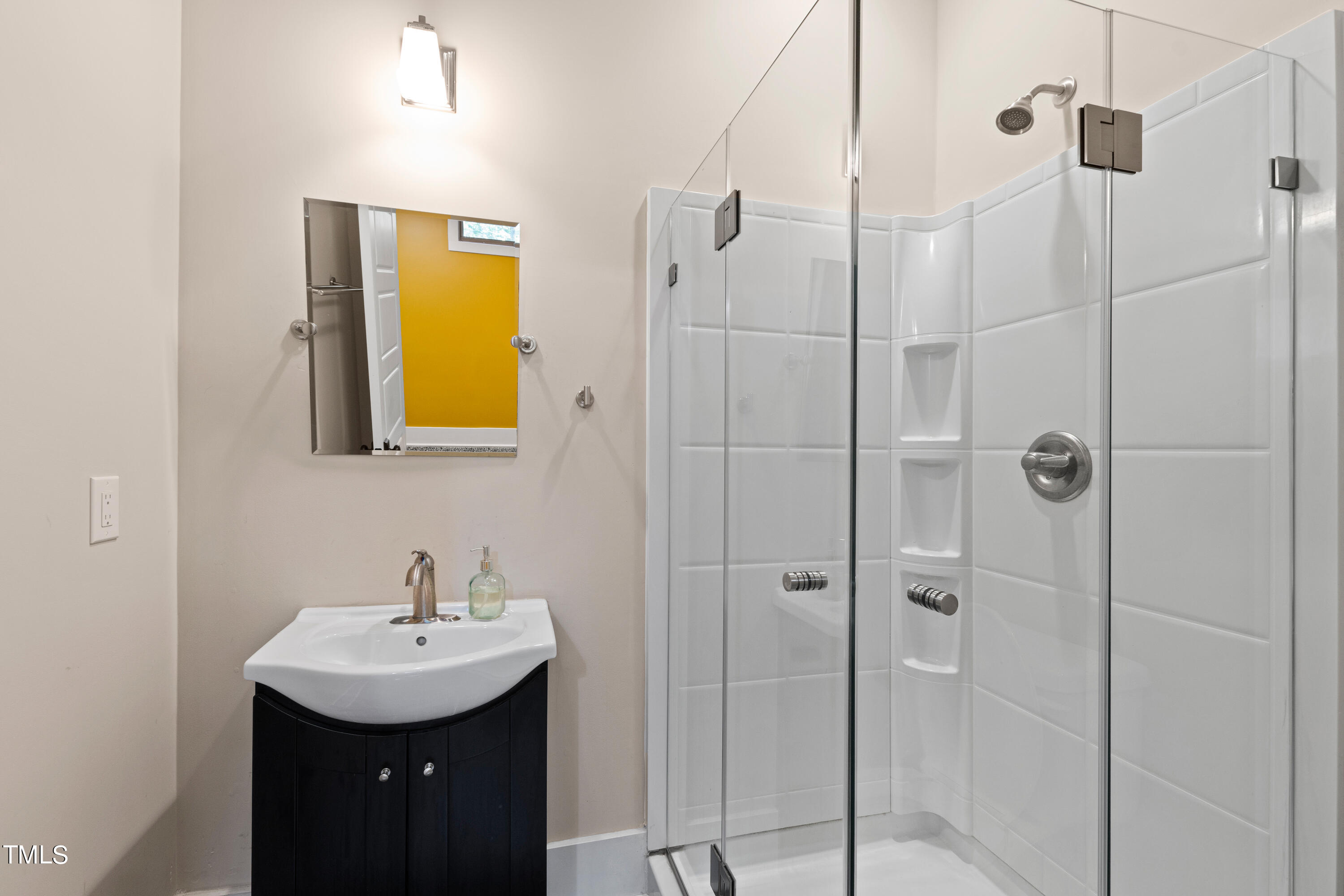 10040 South Lowell Road Bahama, NC 27503 - Photo 50 of 73 Interior (47)
