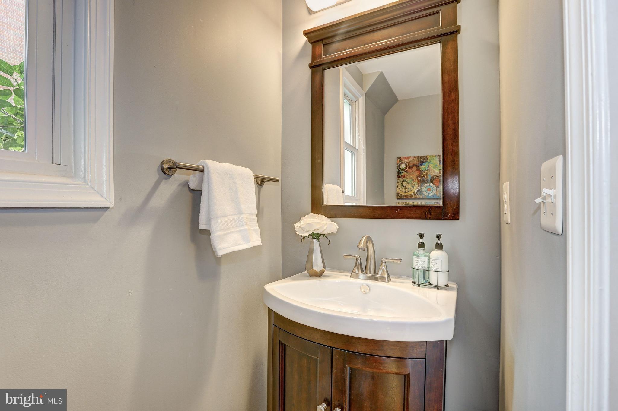 4908 River Road Bethesda, MD 20816 - Photo 8 of 26 Charming powder room for guests