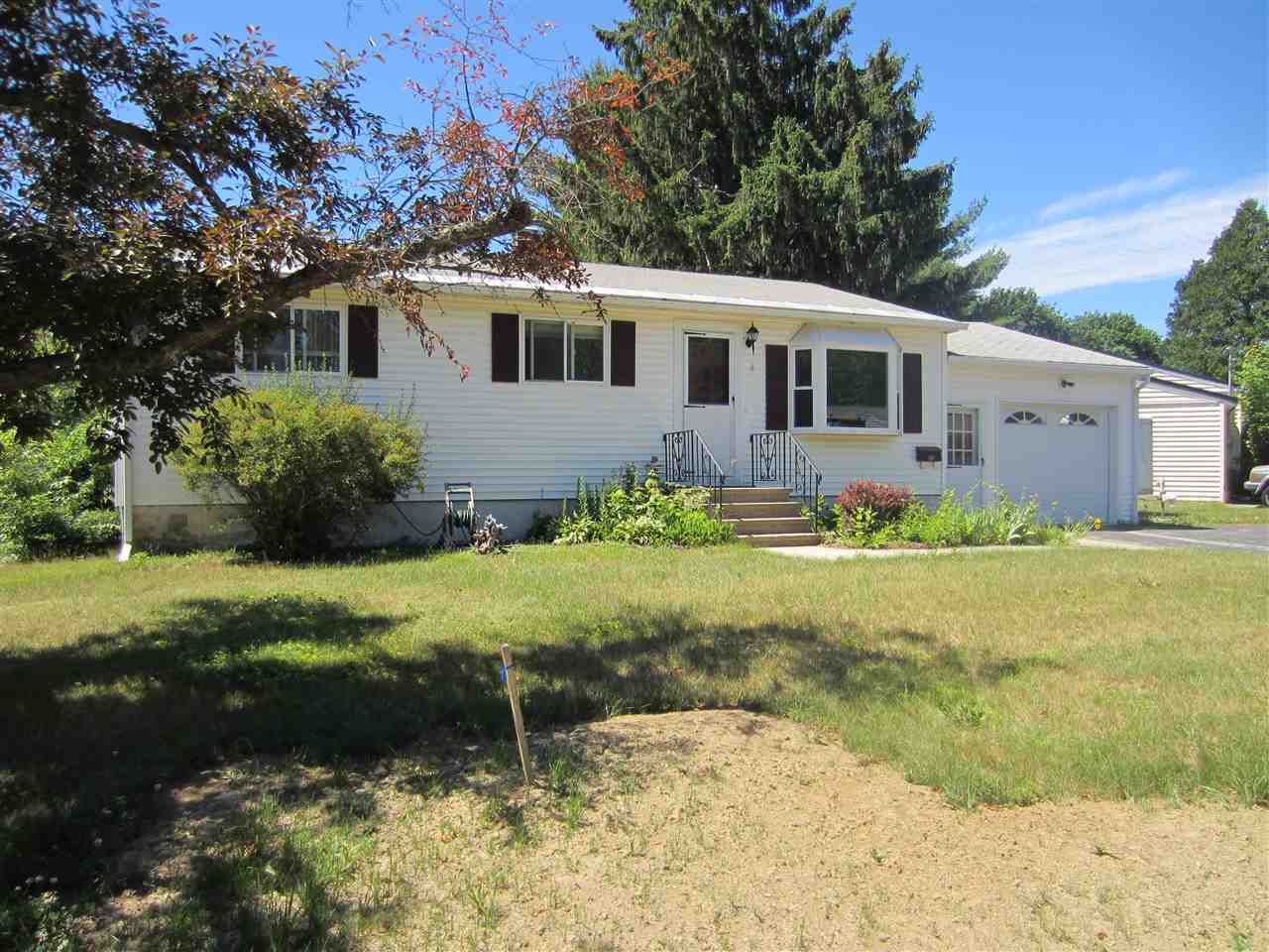 4 5th Street Rochester, NH 03867 - Photo 3 of 13