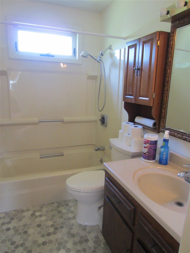 4 5th Street Rochester, NH 03867 - Photo 10 of 13