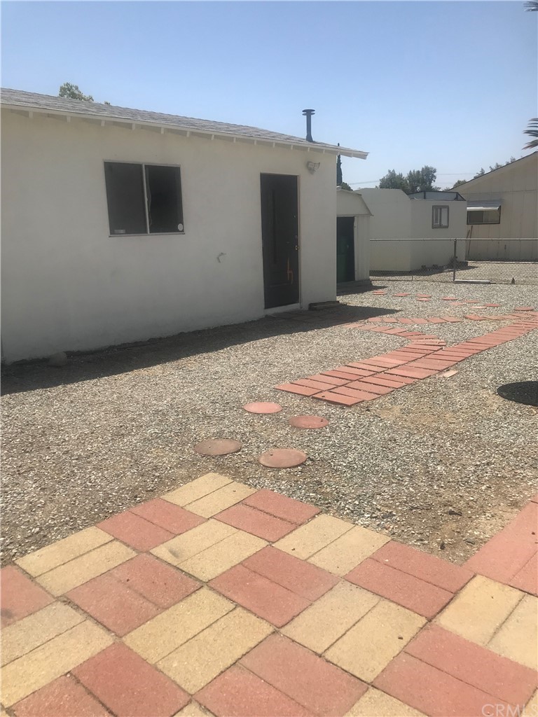 44717 Woodrow Way Hemet, CA 92544 - Photo 11 of 15 a view of backyard of the house