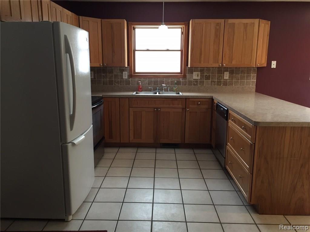 5477 West Coon Lake Road Howell, MI 48843 - Photo 24 of 37
