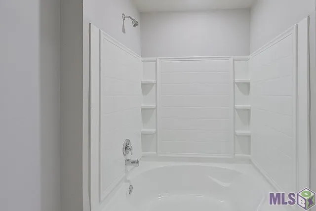 $1,995 | Undisclosed Address, Lafayette, LA 70507