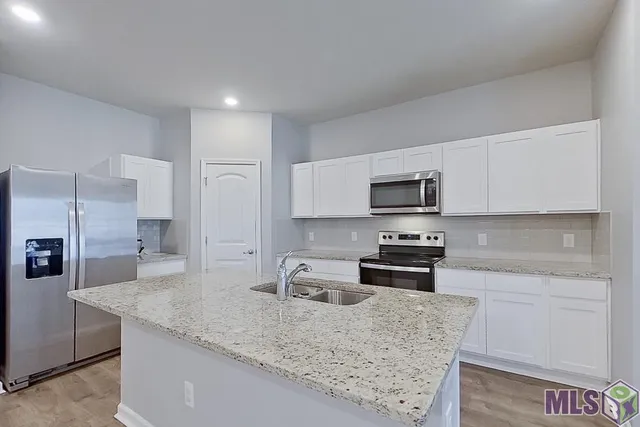 $1,995 | Undisclosed Address, Lafayette, LA 70507