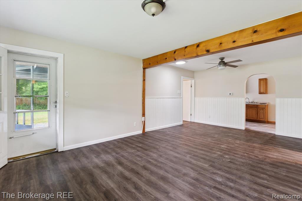 2147 Mill Road Flint, MI 48532 - Photo 8 of 33 Gallery Image 8