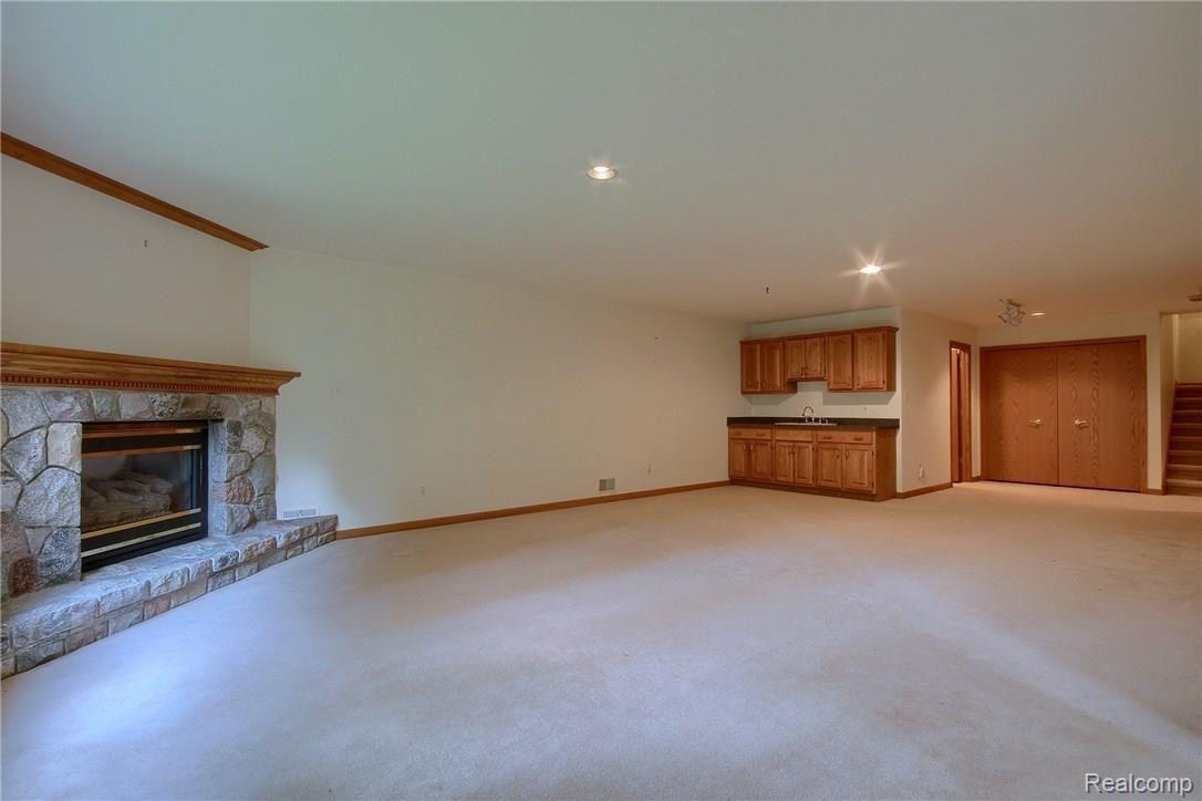 3112 Rivers Edge Drive Wayne, MI 48184 - Photo 30 of 36 Finished_Lower_Level_2nd_View.jpg