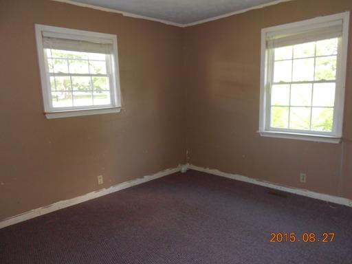 144 Shannon Road Jacksboro, TN 37757 - Photo 12 of 12 060