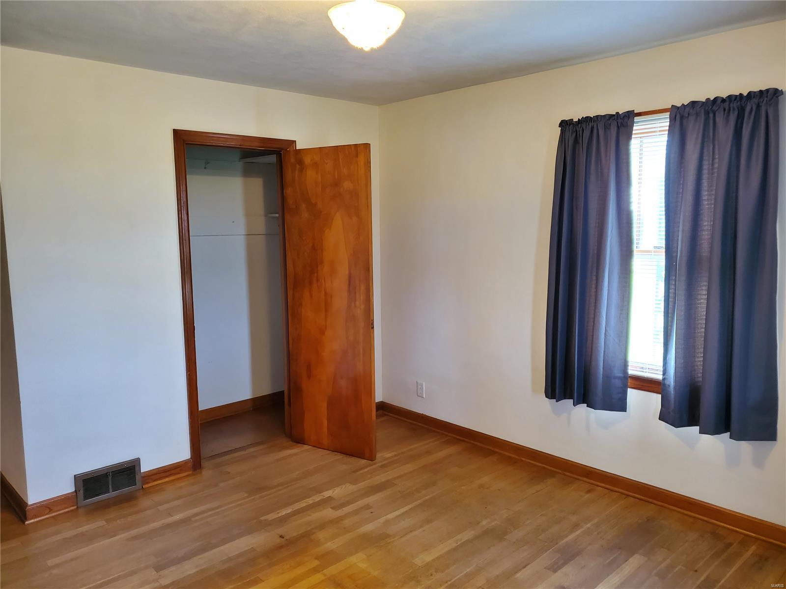15905 Highline Road Carlyle, IL 62231 - Photo 8 of 25
