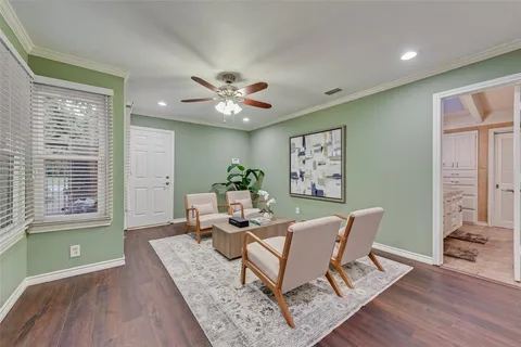 $539,000 | 435 West Northgate Drive, Irving, TX 75062