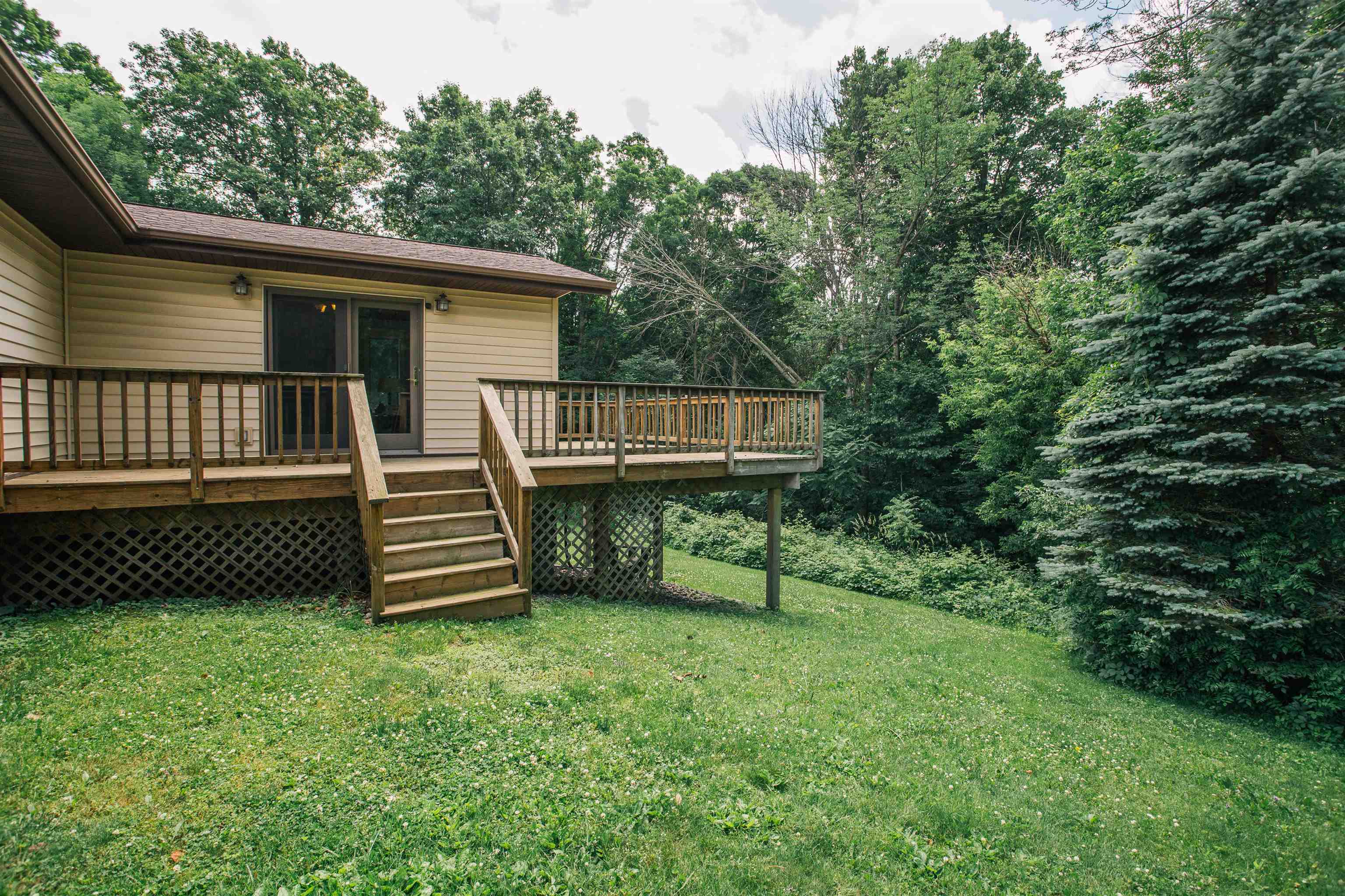 W6833 West Ridge Road Neillsville, WI 54456 - Photo 8 of 33