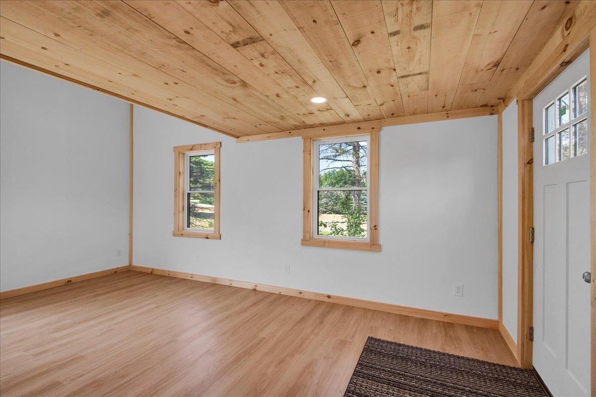 55 Burroughs Way Belvidere Center, VT 05442 - Photo 9 of 27