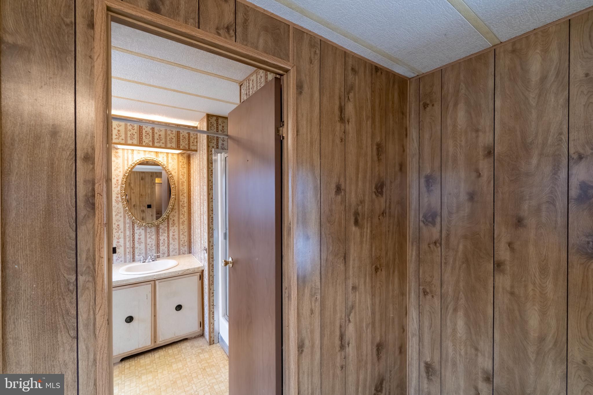 9 Oak Drive Spring City, PA 19475 - Photo 18 of 25 Primary Suite