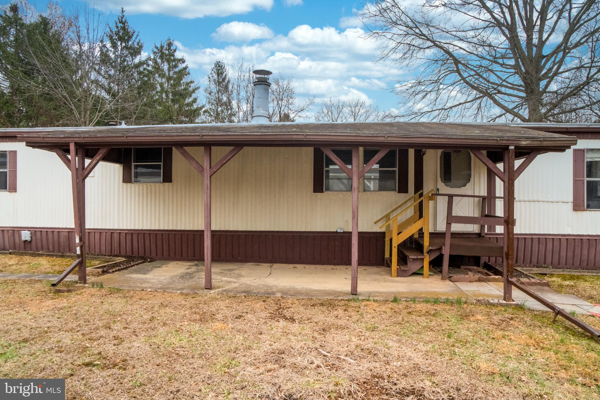 9 Oak Drive Spring City, PA 19475 - Photo 2 of 25 Covered Patio to Enjoy the Warmer Weather
