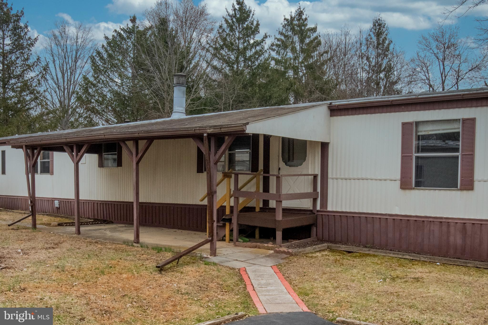 9 Oak Drive Spring City, PA 19475 - Photo 3 of 25