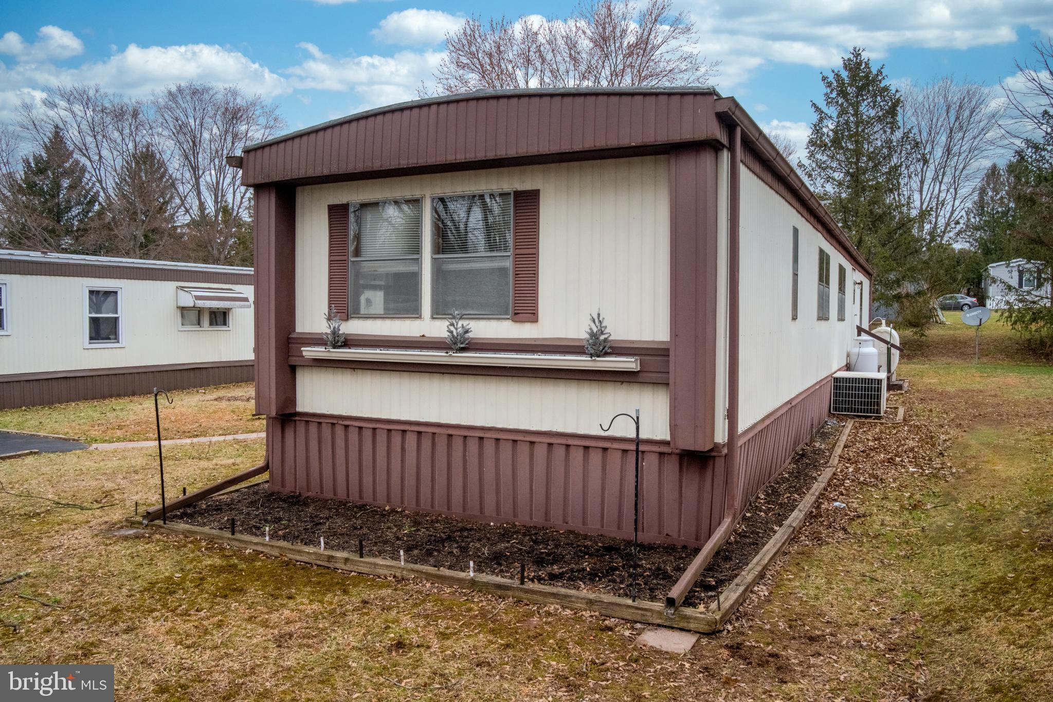 9 Oak Drive Spring City, PA 19475 - Photo 4 of 25