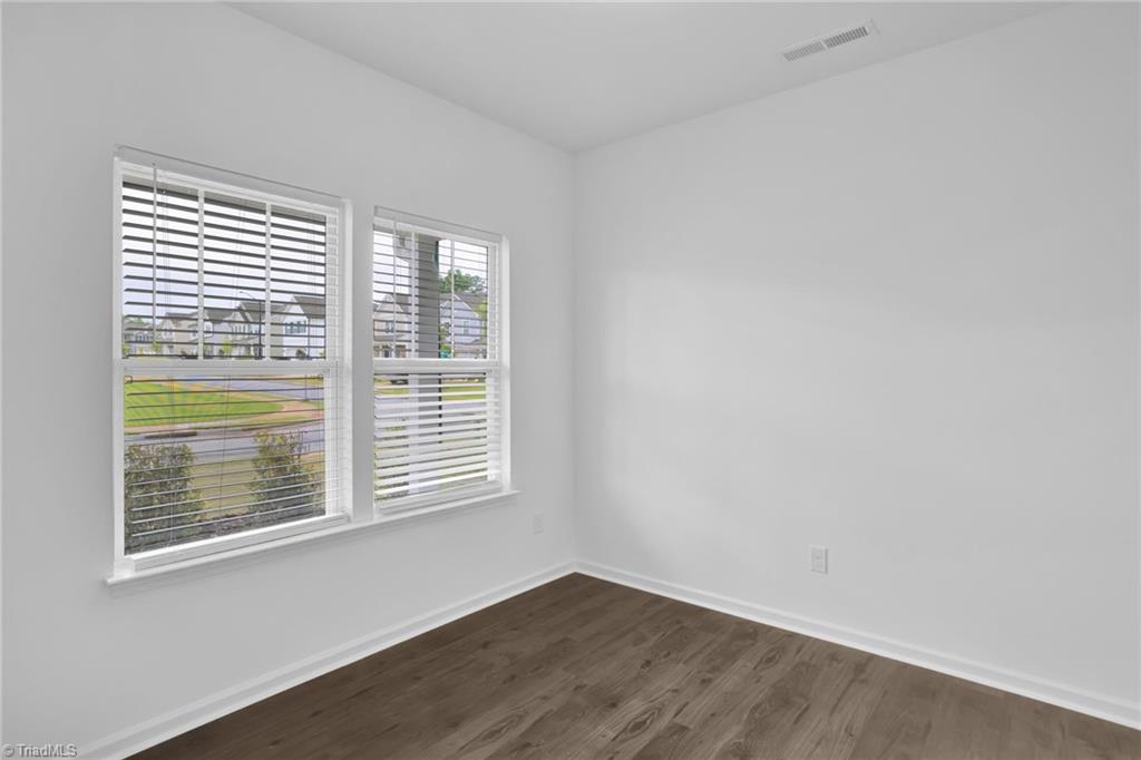 4038 Monteray Circle High Point, NC 27265 - Photo 4 of 19 Home Office/ Play Room or Guest Room