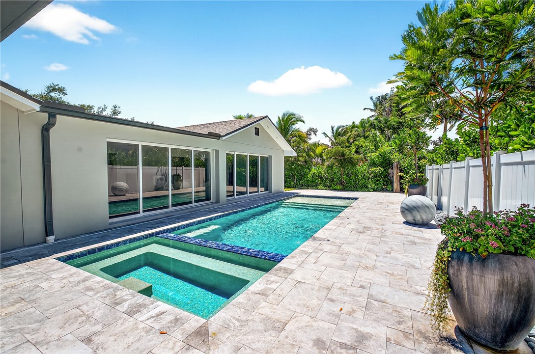 661 Date Palm Road Vero Beach, FL 32963 - Photo 29 of 34 a view of outdoor space yard and deck