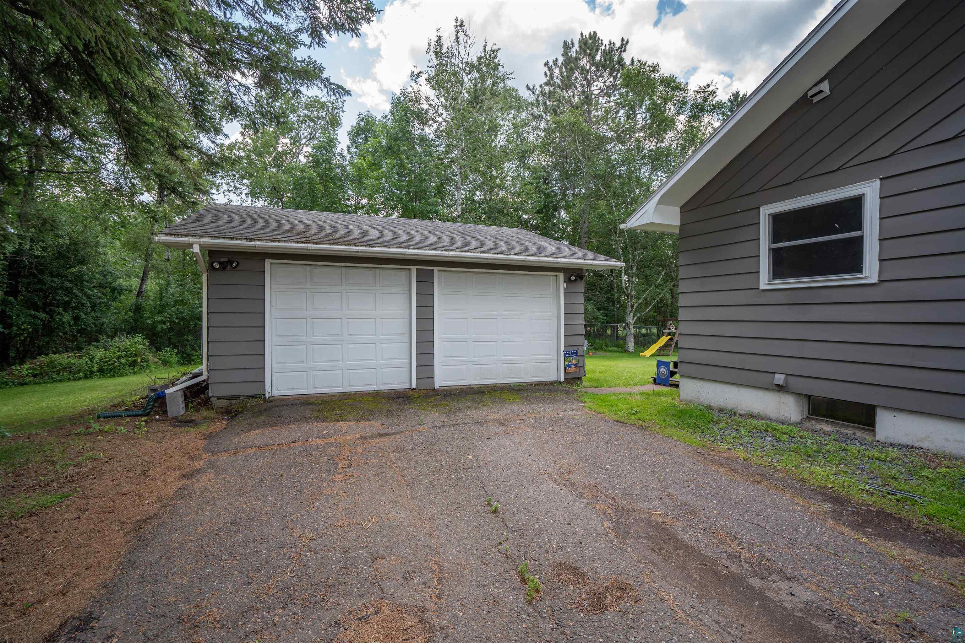 5716 North Pike Lake Road Duluth, MN 55811 - Photo 27 of 31 View of garage