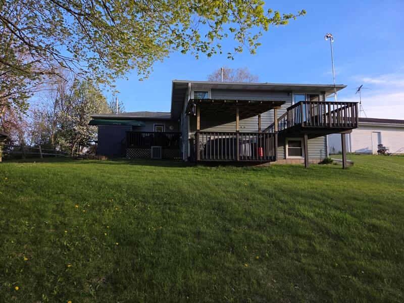 424 Van Buren Road Howards Grove, WI 53083 - Photo 26 of 28 Backyard