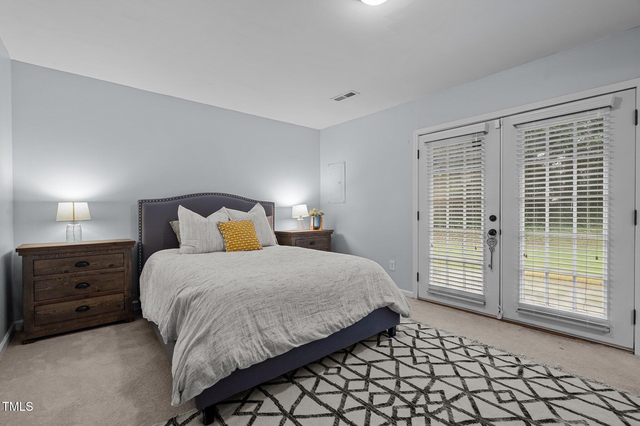 4113 Windsor Place Raleigh, NC 27609 - Photo 4 of 60 29-web-or-mls-_NFP2648