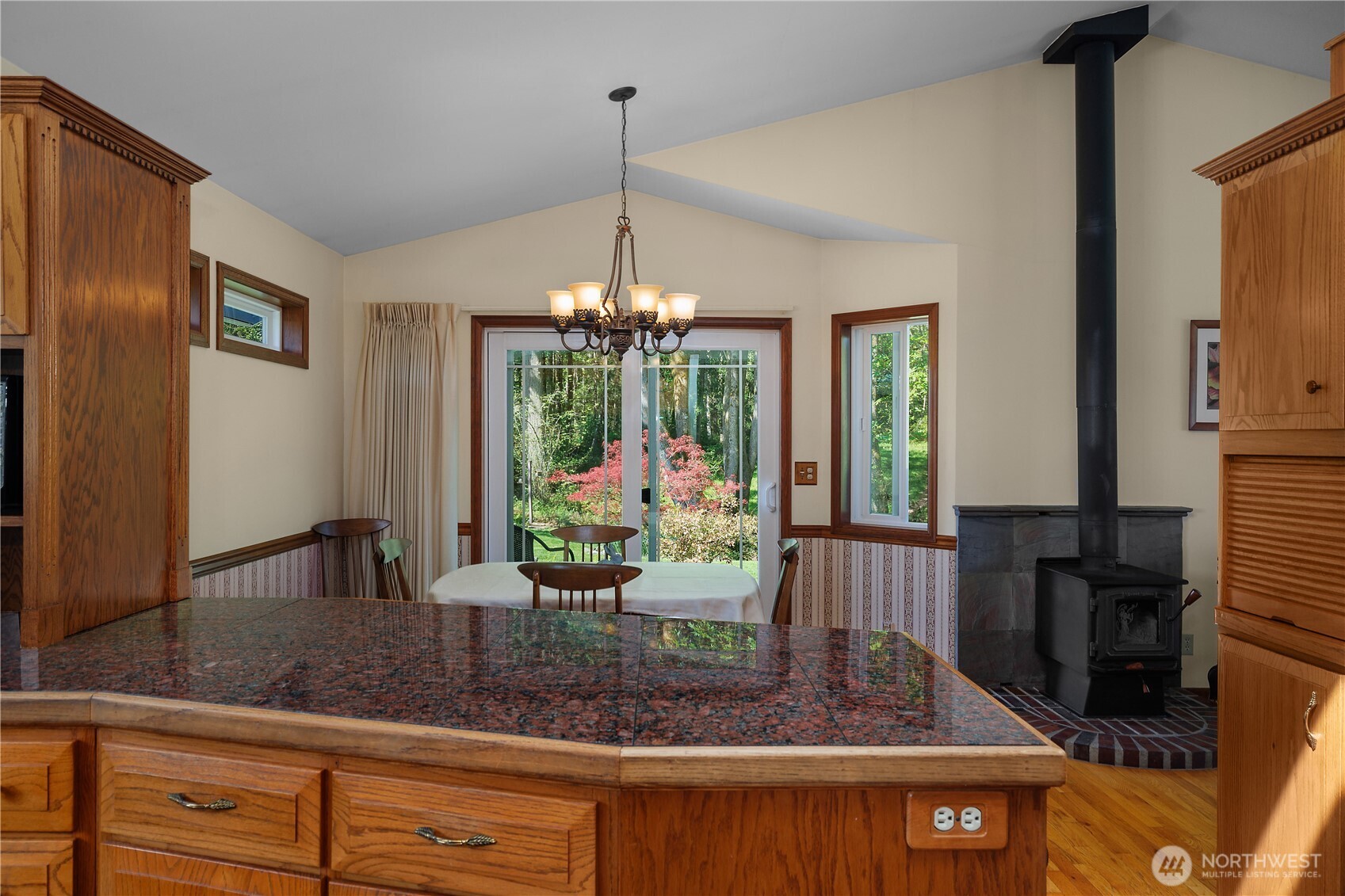 5629 Sleater Kinney Road Northeast Olympia, WA 98506 - Photo 17 of 32 a view of a livingroom with furniture and window