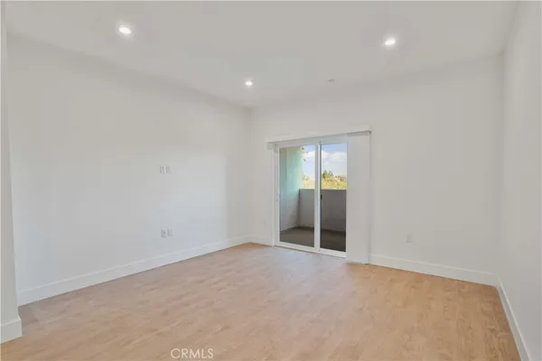 $2,113 | 8750 Sepulveda Boulevard, Unit 411, North Hills, CA 91343