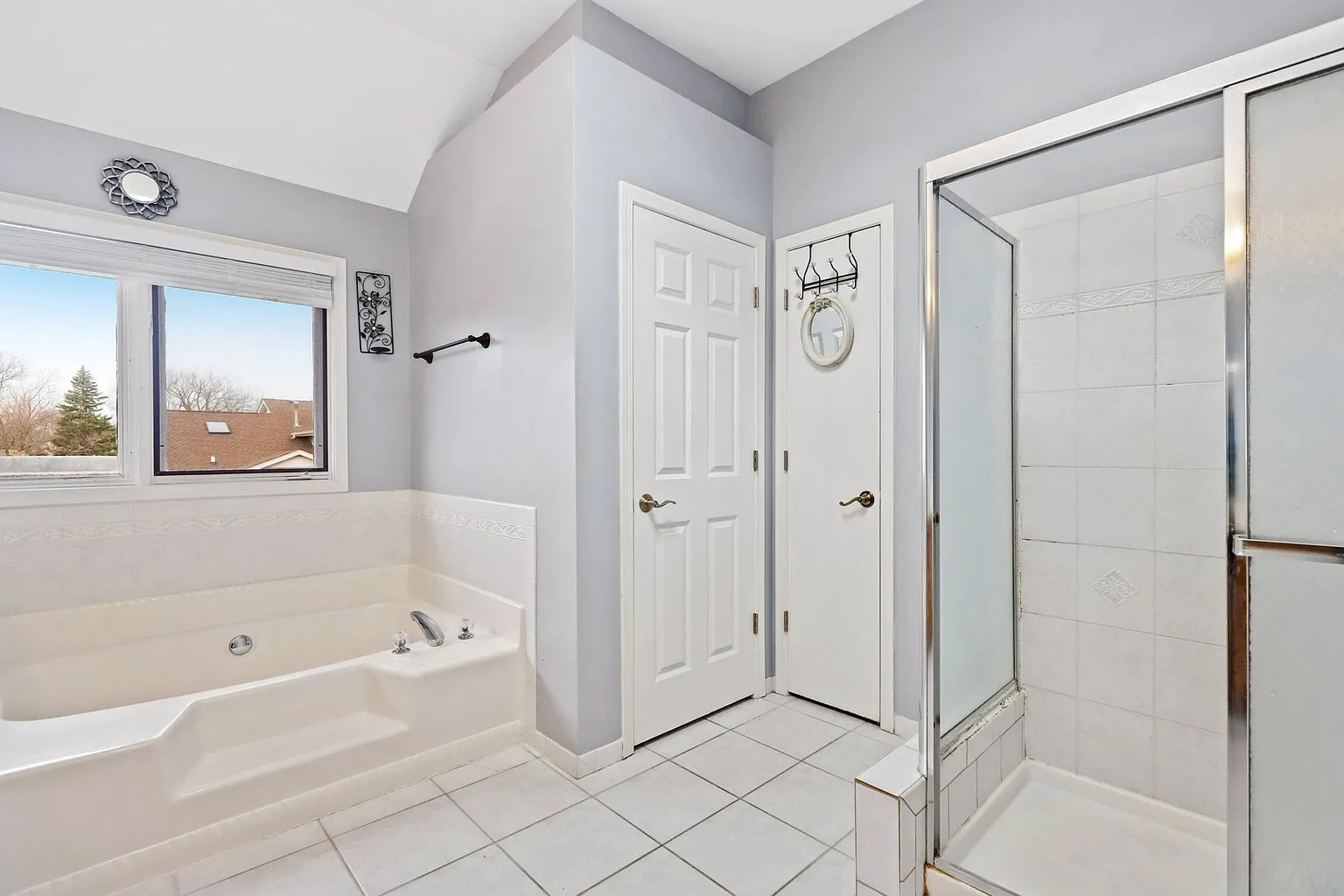 520 Veterans Parkway Addison, IL 60101 - Photo 14 of 25