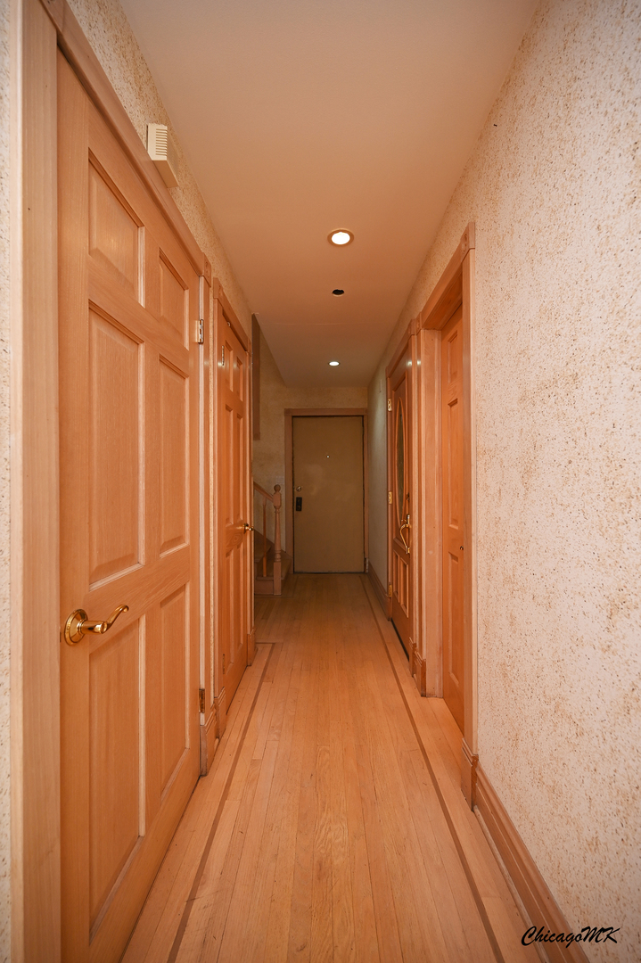 430 South Dee Road Park Ridge, IL 60068 - Photo 19 of 46 Gallery Image 19