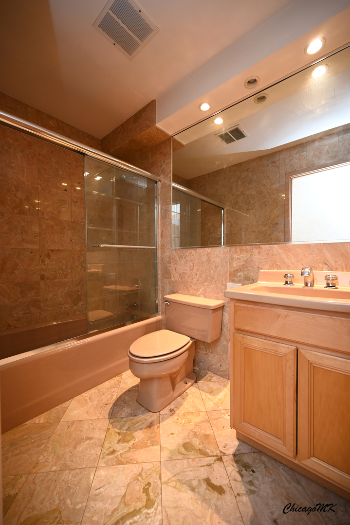 430 South Dee Road Park Ridge, IL 60068 - Photo 31 of 46 Gallery Image 31