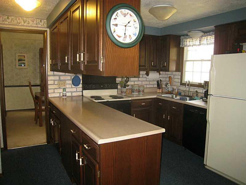 245 Steiner Bridge Road Valencia, PA 16059 - Photo 24 of 25 Kitchen.