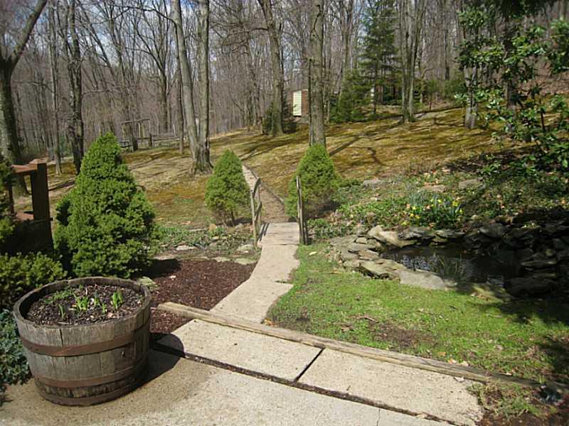 245 Steiner Bridge Road Valencia, PA 16059 - Photo 4 of 25 Exterior Back.
