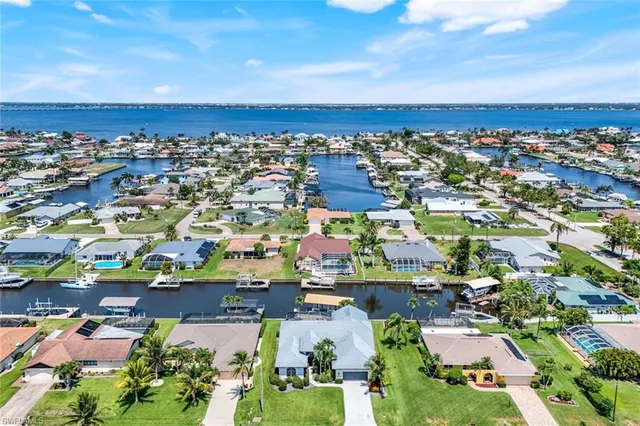$1,000,000 | 3347 Southeast 19th Avenue, Cape Coral, FL 33904