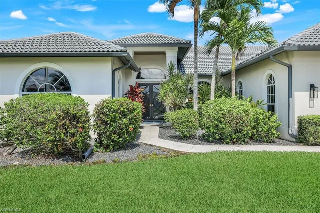 $1,000,000 | 3347 Southeast 19th Avenue, Cape Coral, FL 33904