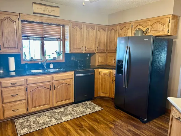 $264,900 | 212 North Grant Street, Erie, KS 66733