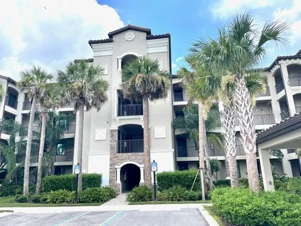 $5,000 | 16814 Vardon Terrace, Unit 307, Bradenton, FL 34211