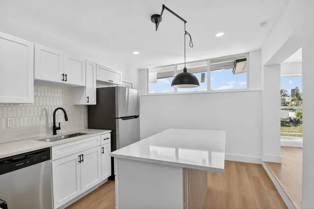 $509,999 | 1426 Hillcrest Drive, Lake Worth Beach, FL 33461