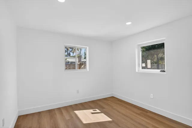 $509,999 | 1426 Hillcrest Drive, Lake Worth Beach, FL 33461