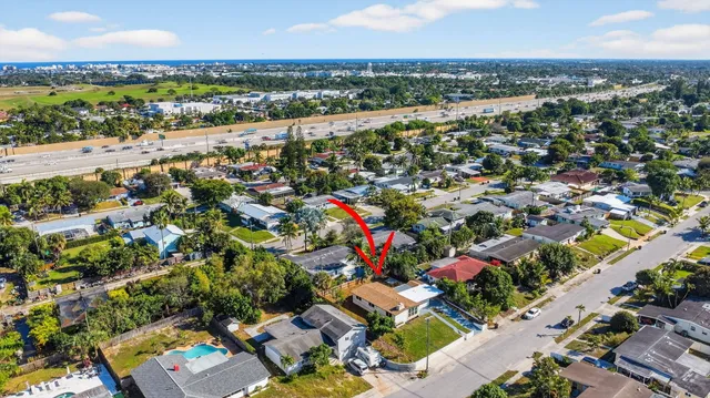 $509,999 | 1426 Hillcrest Drive, Lake Worth Beach, FL 33461