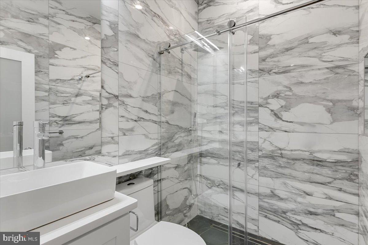 3169 18th Street Northwest, Unit 2 Washington, DC 20010 - Photo 22 of 28