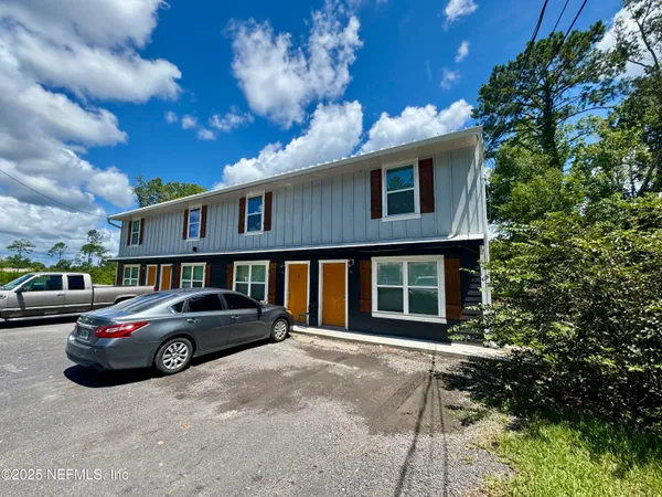 $1,200 | 707 Rainer Road, Unit 3, Baldwin, FL 32234