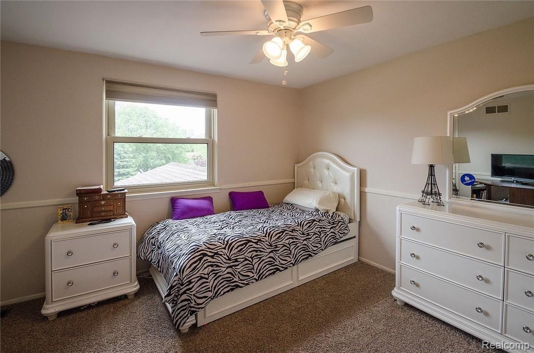 42570 Keystone Canton, MI 48187 - Photo 24 of 51 25_3.jpg