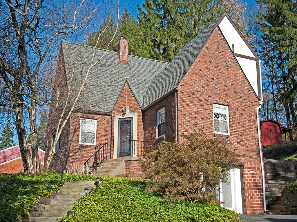 137 Spring Grove Road Penn Hills, PA 15235 - Photo 1 of 24 Gallery Image 1